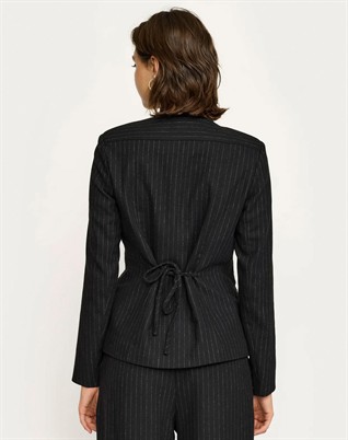 SRYvonne Round Neck Blazer - Black